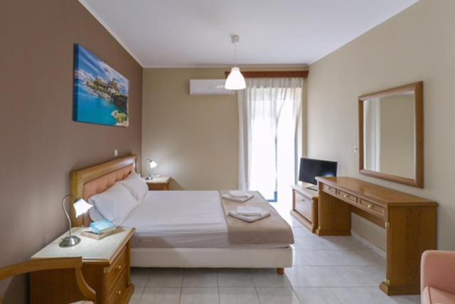 Moka Evia Island Hotel Akhladherí Exterior foto